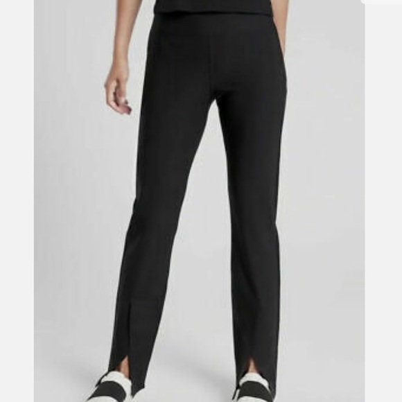 Athleta Pants - ATHLETA Interstellar Tight in Black Size 2 Travel Athleisure Commute MINIMALIST